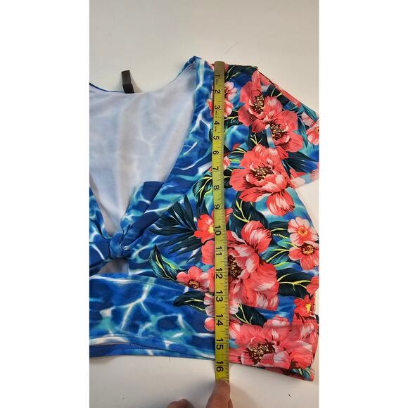 Torrid cap sleeve tie front full coverage support sz 3 3X plus swim suit top EUC - Picture 8 of 9